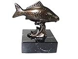 Henecka 🎣 Angelsport-Pokal, Metall-Guss-Figur Angler, Sportfischer Trophäe, Fisch Skulptur Karpfen Bronze, Marmorsockel, mit Wunschgravur